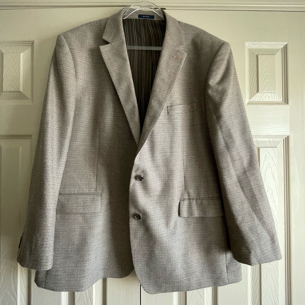 Stafford Essentials Tan Houndstooth Men’s Suit, Size 50R